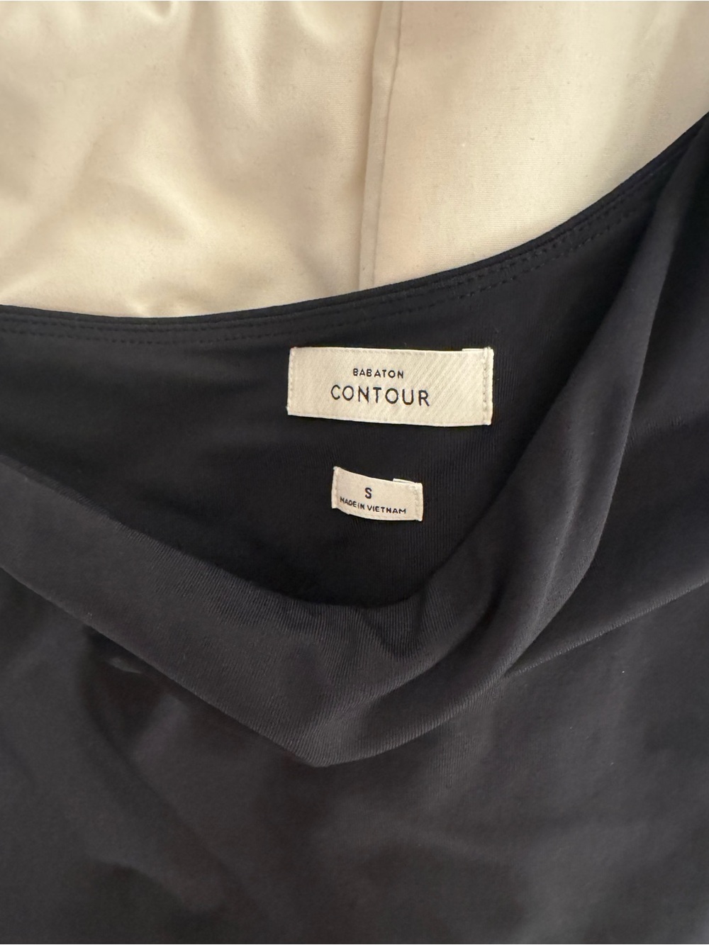 Aritzia - Bavarian Contour Black One-Shoulder Cami Top - Picture 2 of 3